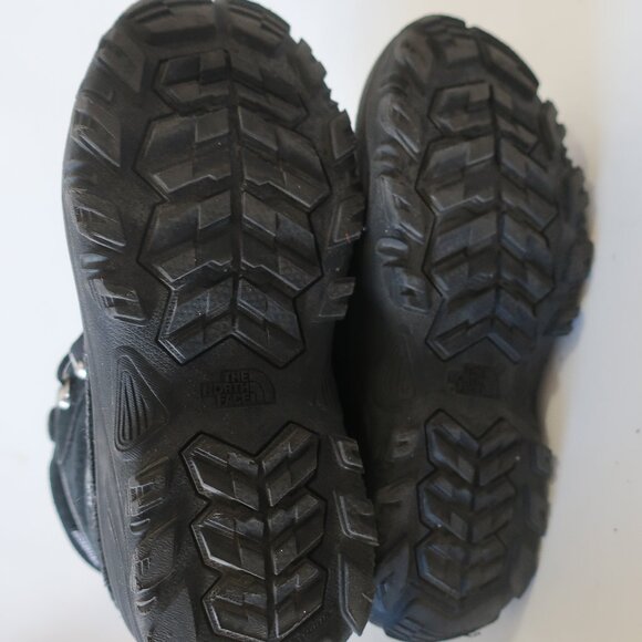 Boys The North Face Chilkat Lace II Waterproof Black Suede/Rubber Boots 4 - Picture 10 of 11